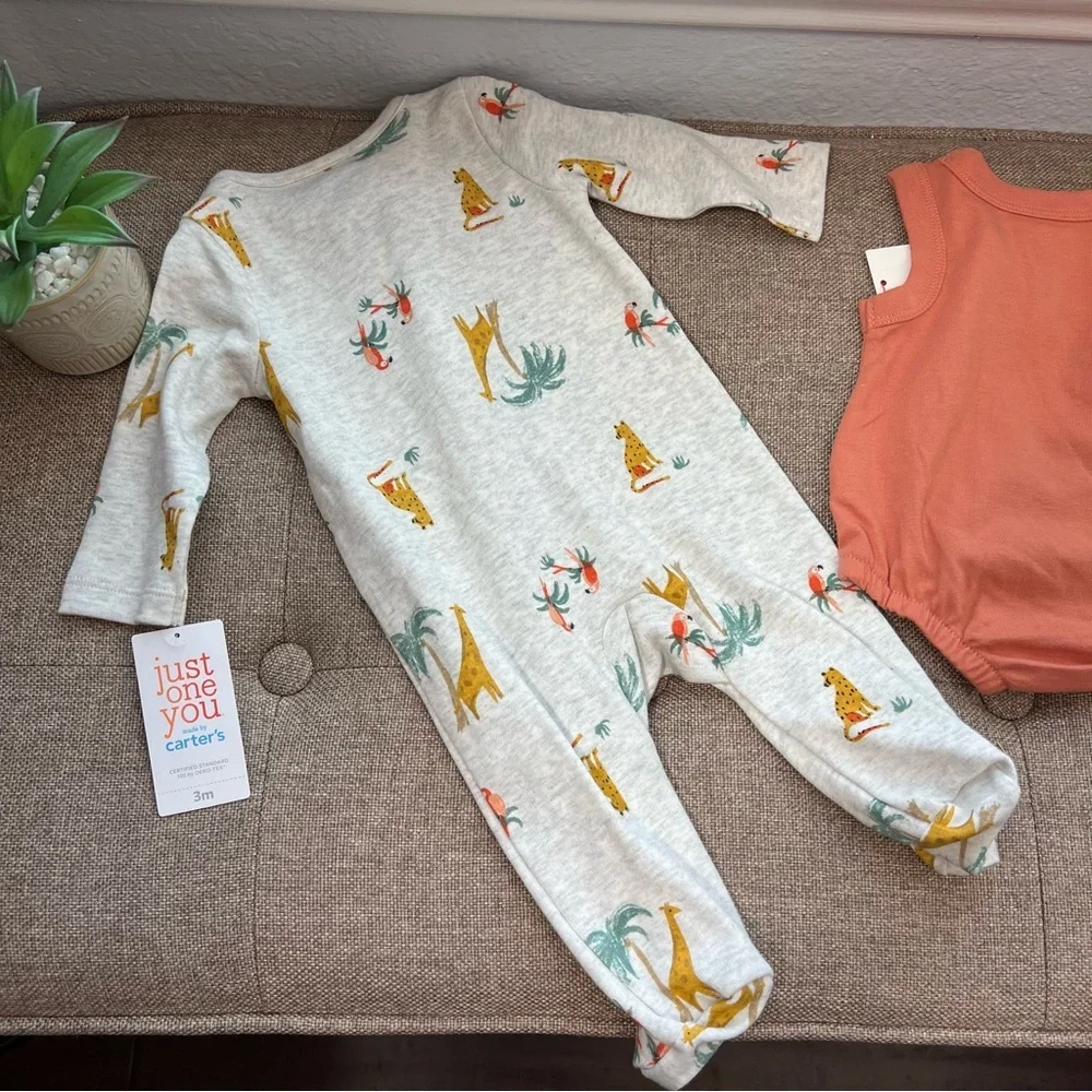 Cat & Jack Size NB  Baby Boy Short Sleeve One Piece Romper & Baby  Footed Pajama